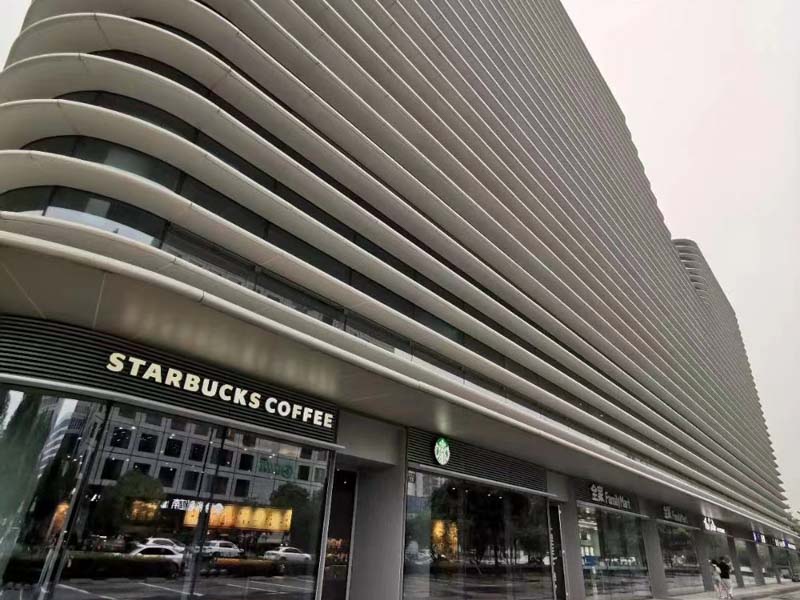 外嫁女是否能通过参与分配征地补偿款？深圳离婚律师来回答